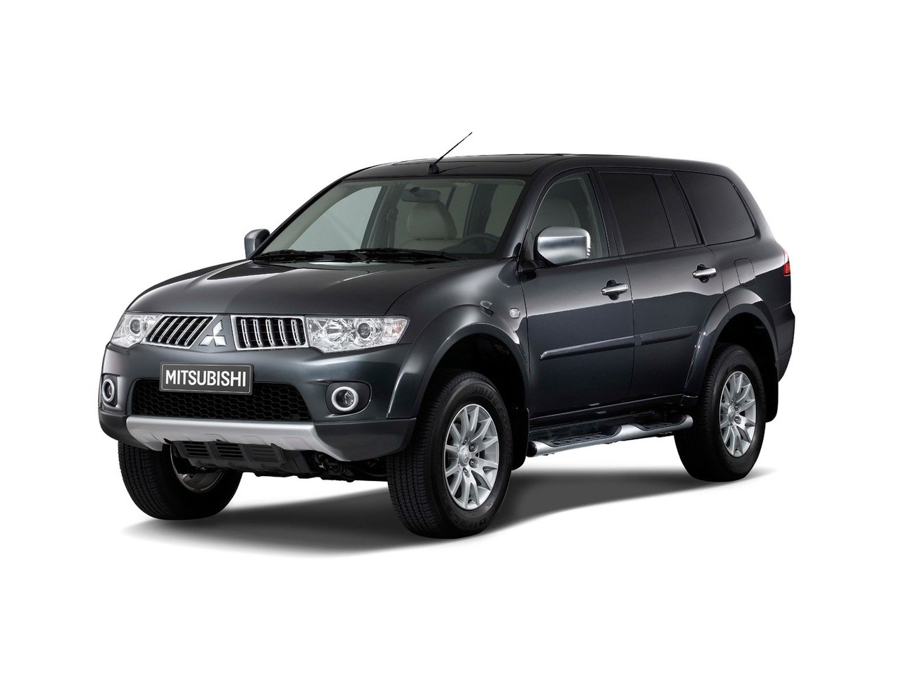 Характеристики 3.0 AT Бензин, Полный привод, Автомат, 222 л.с. Mitsubishi  Pajero Sport 2 поколение 2008 - 2013, Внедорожник 5 дв.