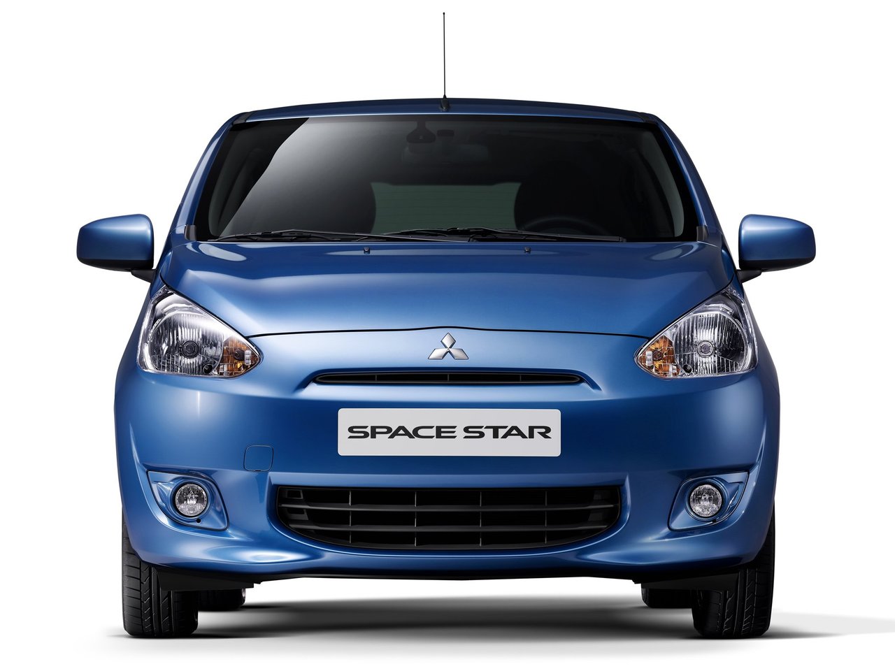 Фото Mitsubishi Space Star II