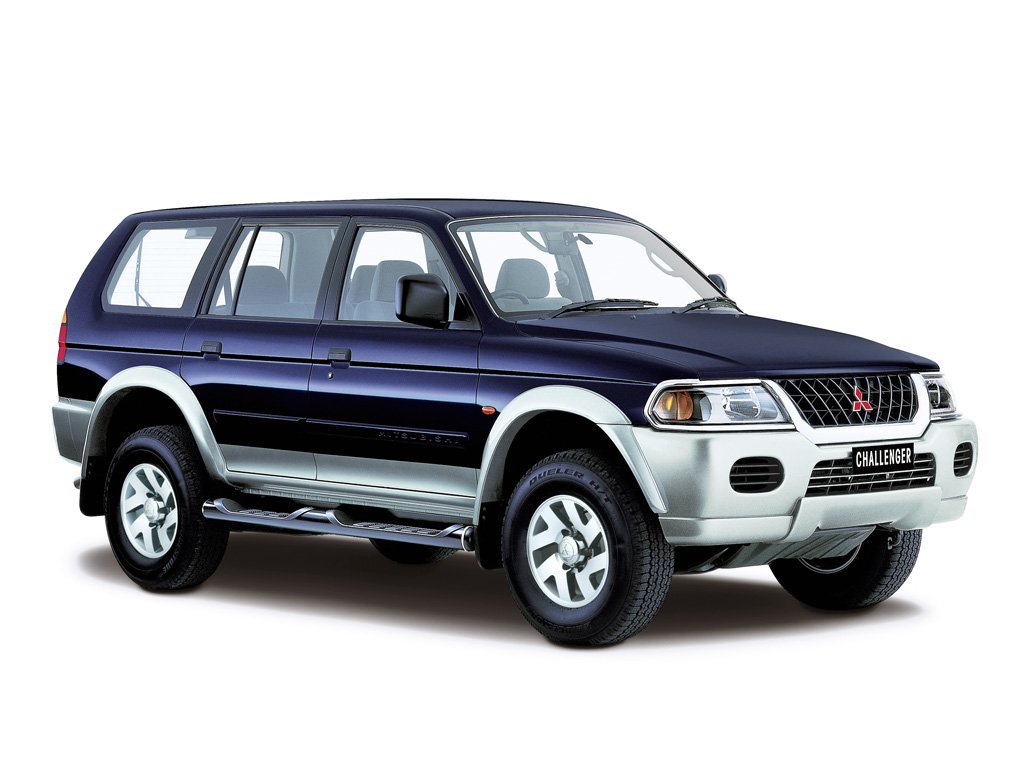 Фото Mitsubishi Challenger I Рестайлинг