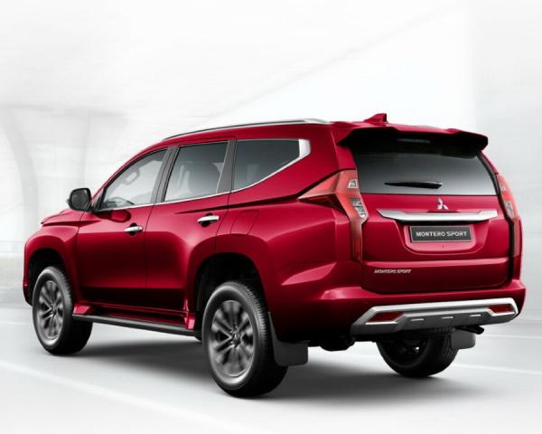 Фото Mitsubishi Montero Sport III Рестайлинг Внедорожник 5 дв.