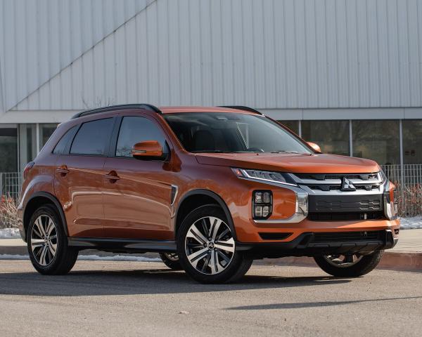 Фото Mitsubishi Outlander Sport I Рестайлинг 3 Внедорожник 5 дв.