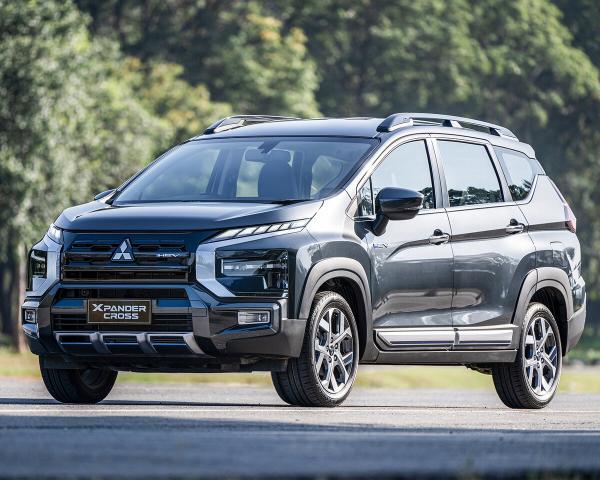 Фото Mitsubishi Xpander I Рестайлинг Внедорожник 5 дв. Cross