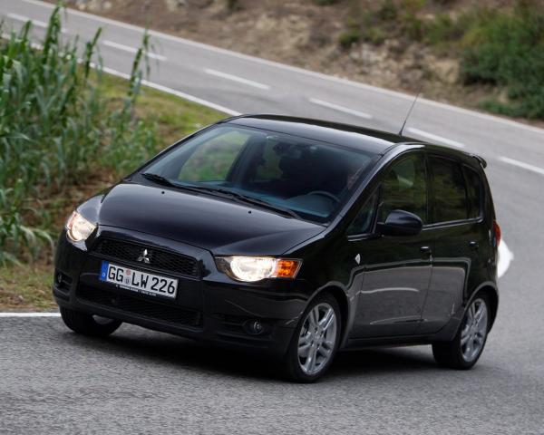 Фото Mitsubishi Colt VI (Z30) Рестайлинг Хэтчбек 5 дв.