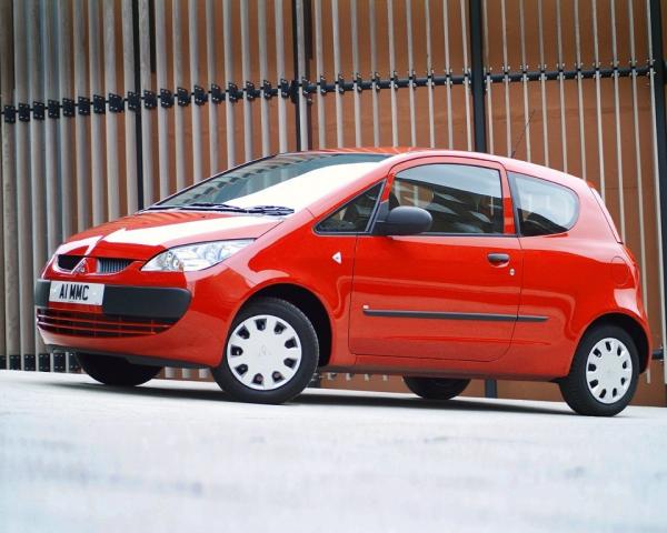 Фото Mitsubishi Colt VI (Z20/Z30) Хэтчбек 3 дв.