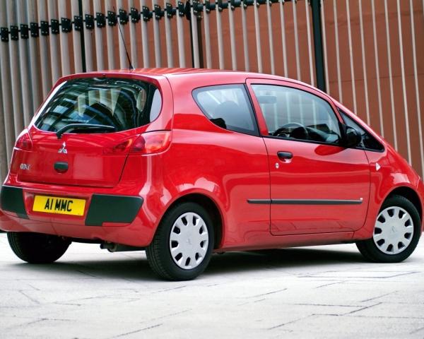 Фото Mitsubishi Colt VI (Z20/Z30) Хэтчбек 3 дв.