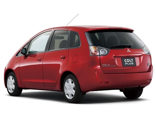 Фото Mitsubishi Colt VI (Z20/Z30) Универсал 5 дв. Plus