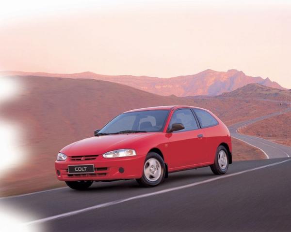 Фото Mitsubishi Colt V (CJ) Хэтчбек 3 дв.