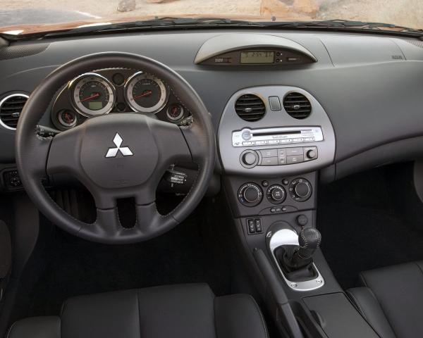 Фото Mitsubishi Eclipse IV Кабриолет