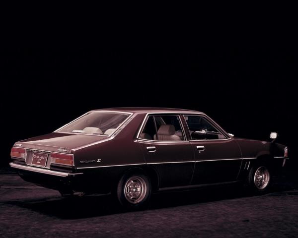 Фото Mitsubishi Galant III Седан