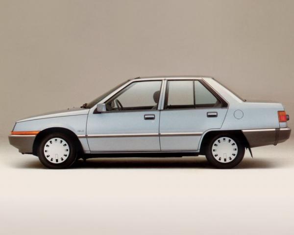 Фото Mitsubishi Lancer IV Седан