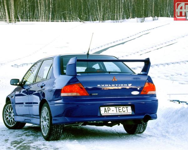 Фото Mitsubishi Lancer Evolution VII Седан