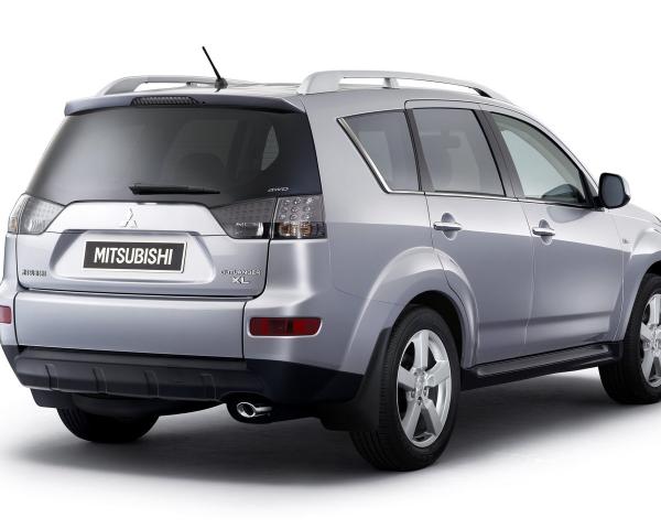 Фото Mitsubishi Outlander II Внедорожник 5 дв.