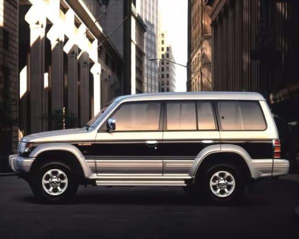 Фото Mitsubishi Pajero II Внедорожник 5 дв.