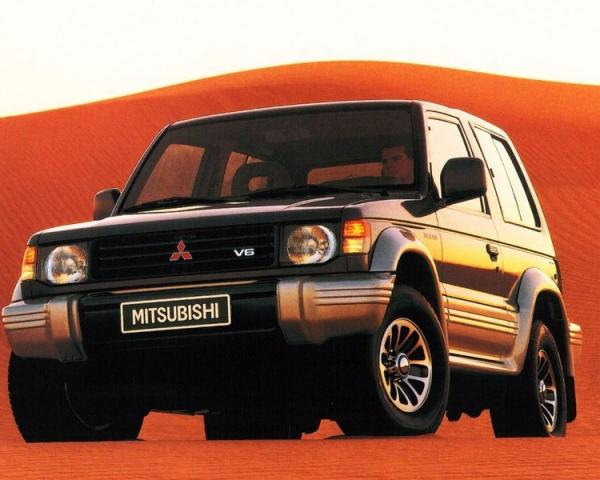 Фото Mitsubishi Pajero II Внедорожник 3 дв.