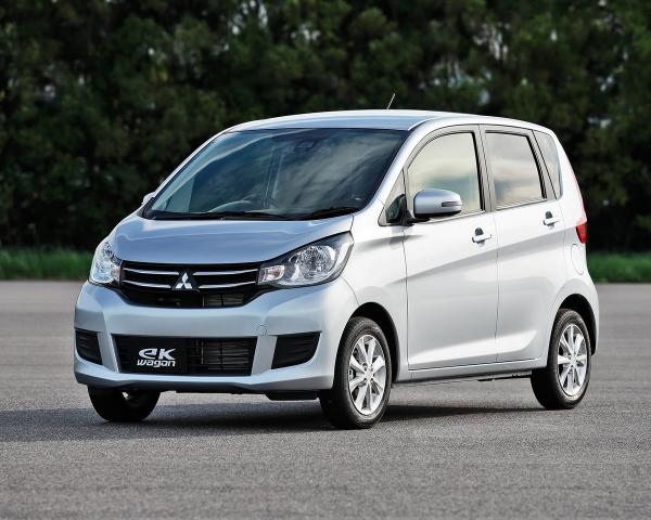 Фото Mitsubishi eK Wagon III Рестайлинг Хэтчбек 5 дв.