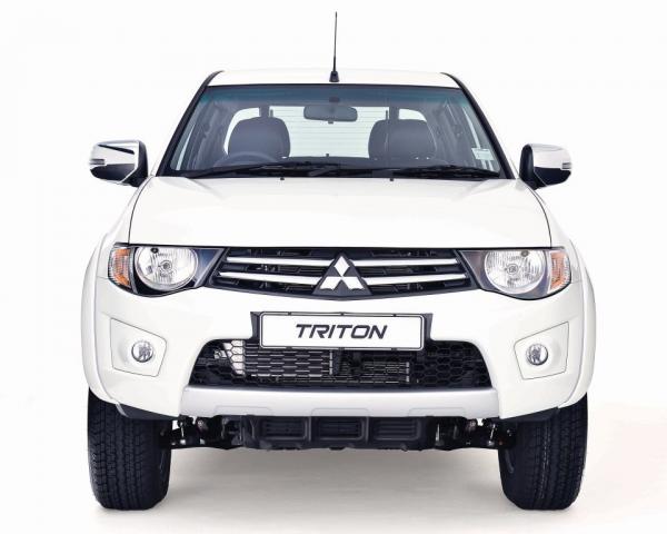 Фото Mitsubishi Triton II Пикап Двойная кабина