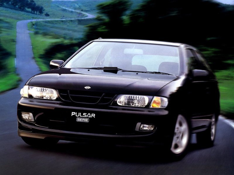 Фото Nissan Pulsar V (N15)