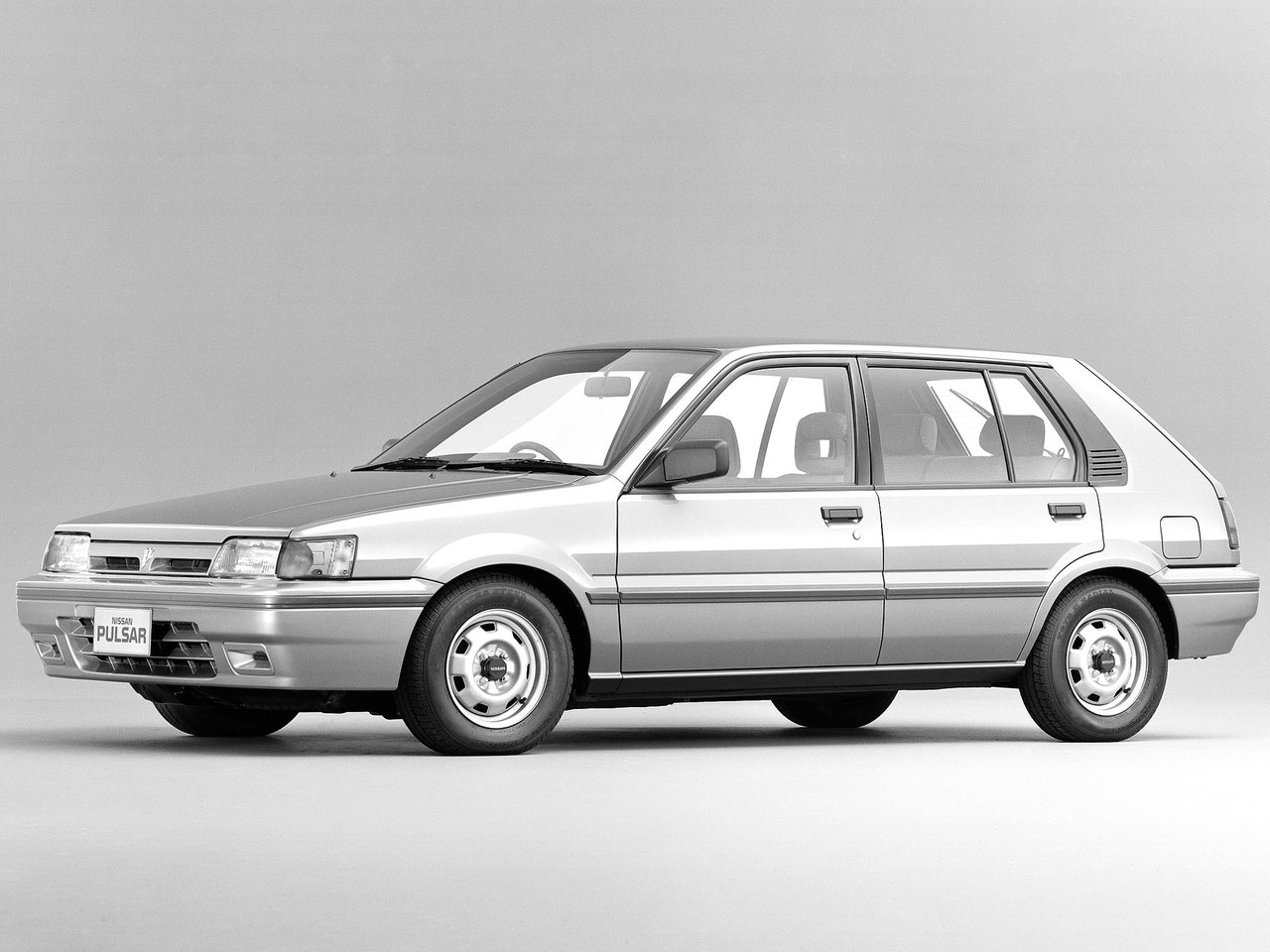 Фото Nissan Pulsar IV (N14)