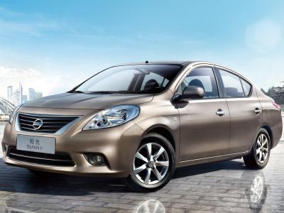 Фото Nissan Sunny N17 Седан