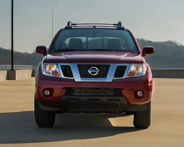 Фото Nissan Frontier II Рестайлинг Пикап Двойная кабина Crew Cab