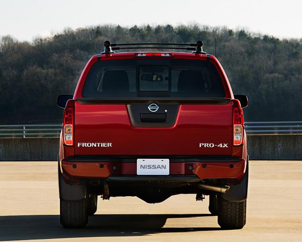 Фото Nissan Frontier II Рестайлинг Пикап Двойная кабина Crew Cab