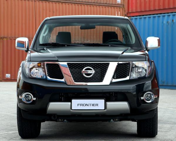 Фото Nissan Frontier II Рестайлинг Пикап Двойная кабина Crew Cab Long