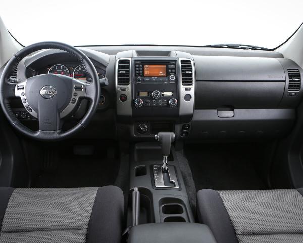 Фото Nissan Frontier II Рестайлинг Пикап Двойная кабина Crew Cab Long