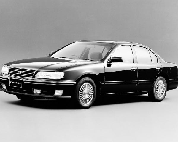 Фото Nissan Cefiro II (A32) Седан