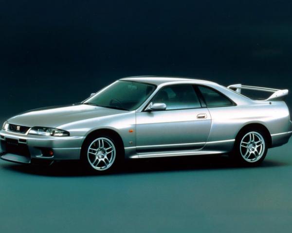 Фото Nissan Skyline IX (R33) Купе