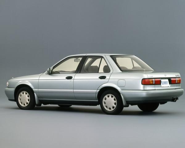 Фото Nissan Sunny B13 Седан