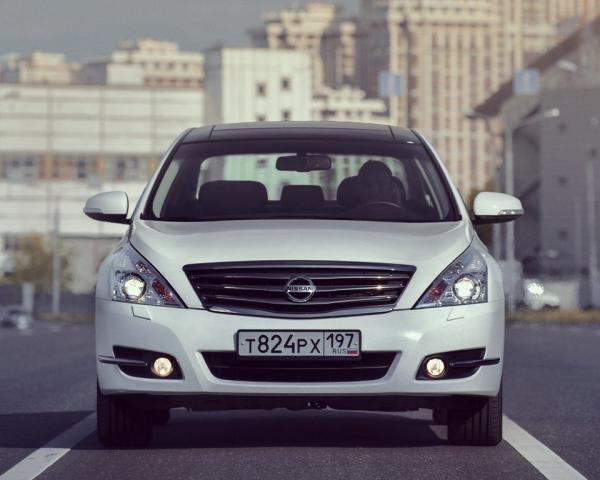 Фото Nissan Teana II Рестайлинг Седан