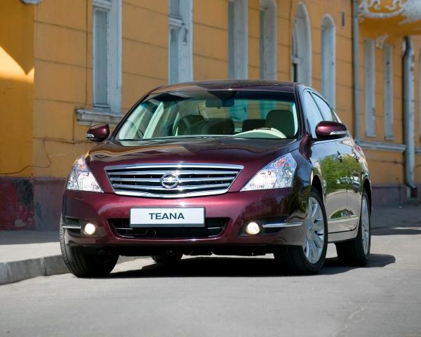 Фото Nissan Teana II Седан