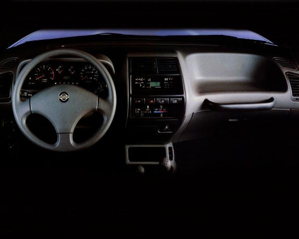 Фото Nissan Terrano II Внедорожник 5 дв.
