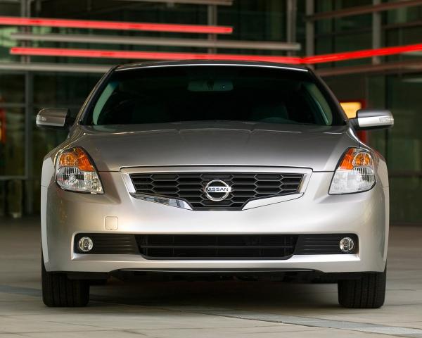 Фото Nissan Altima IV (L32) Купе