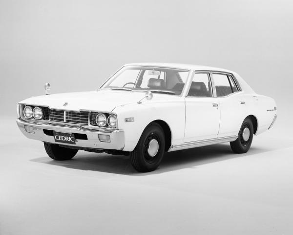 Фото Nissan Cedric IV (330) Седан