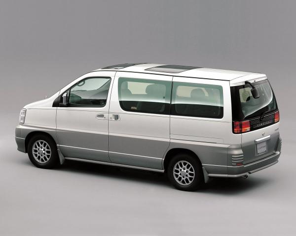 Фото Nissan Elgrand I (E50) Минивэн Caravan Elgrand