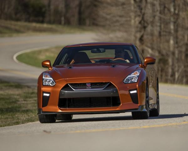 Фото Nissan GT-R R35 Рестайлинг 3 Купе