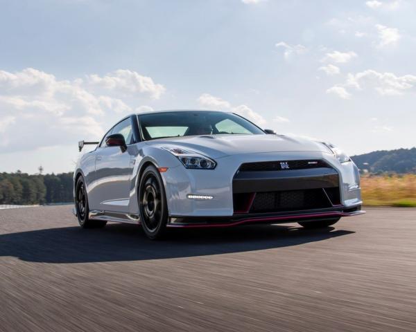 Фото Nissan GT-R I Рестайлинг 2 Купе Nismo