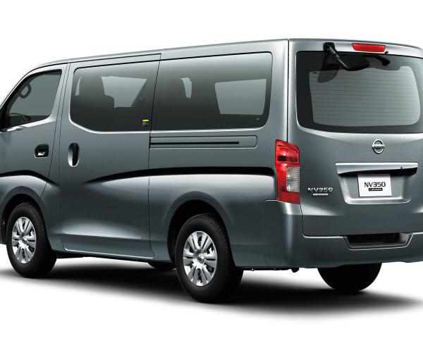 Фото Nissan NV350 Caravan I Рестайлинг Минивэн