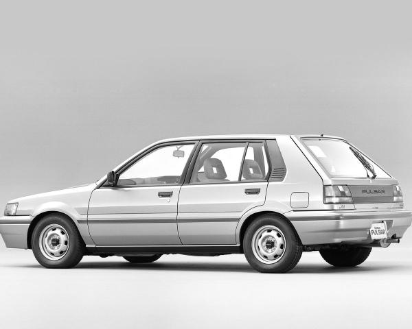 Фото Nissan Pulsar IV (N14) Хэтчбек 5 дв.