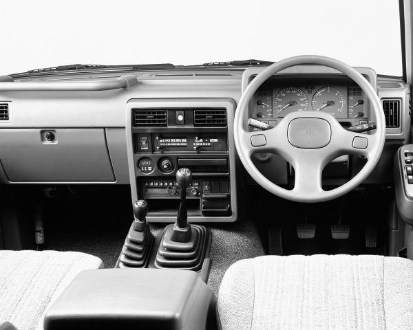 Фото Nissan Safari IV (Y60) Внедорожник 5 дв.