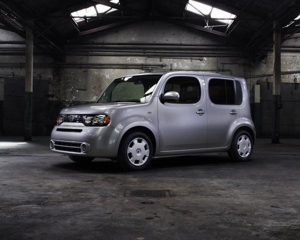 Фото Nissan Cube III (Z12) Компактвэн