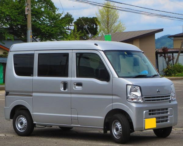 Фото Nissan NV100 Clipper III Микровэн