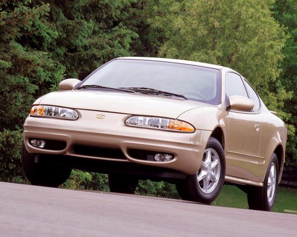 Фото Oldsmobile Alero I Купе