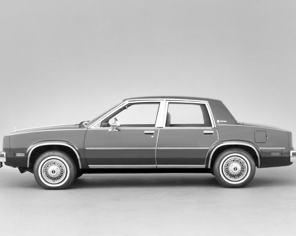 Фото Oldsmobile Omega I Седан