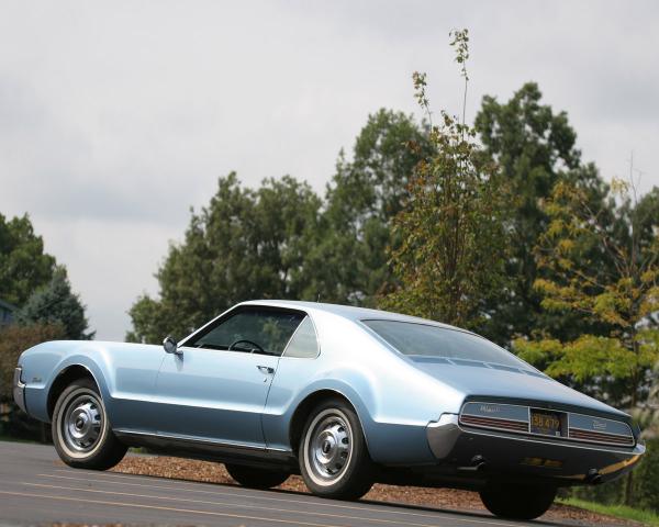 Фото Oldsmobile Toronado I Купе