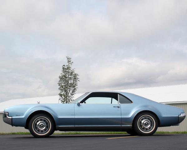 Фото Oldsmobile Toronado I Купе