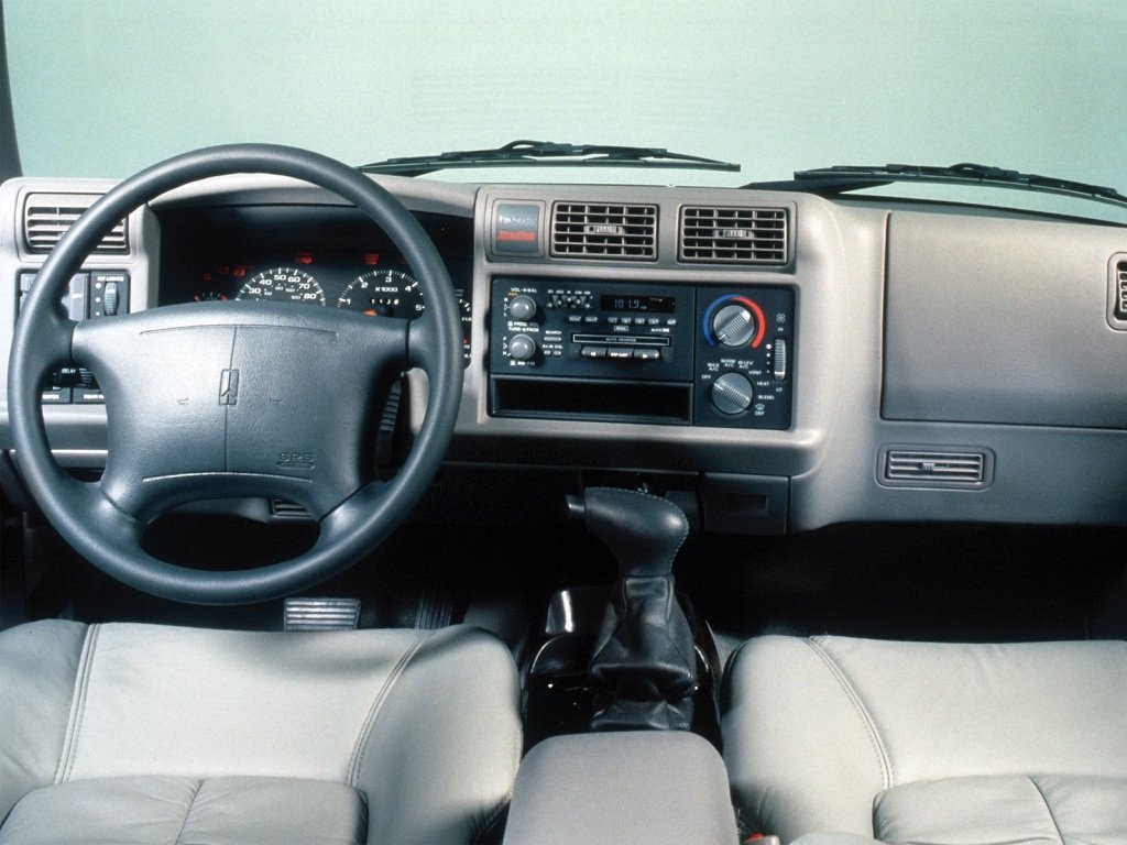 Фото Oldsmobile Bravada II