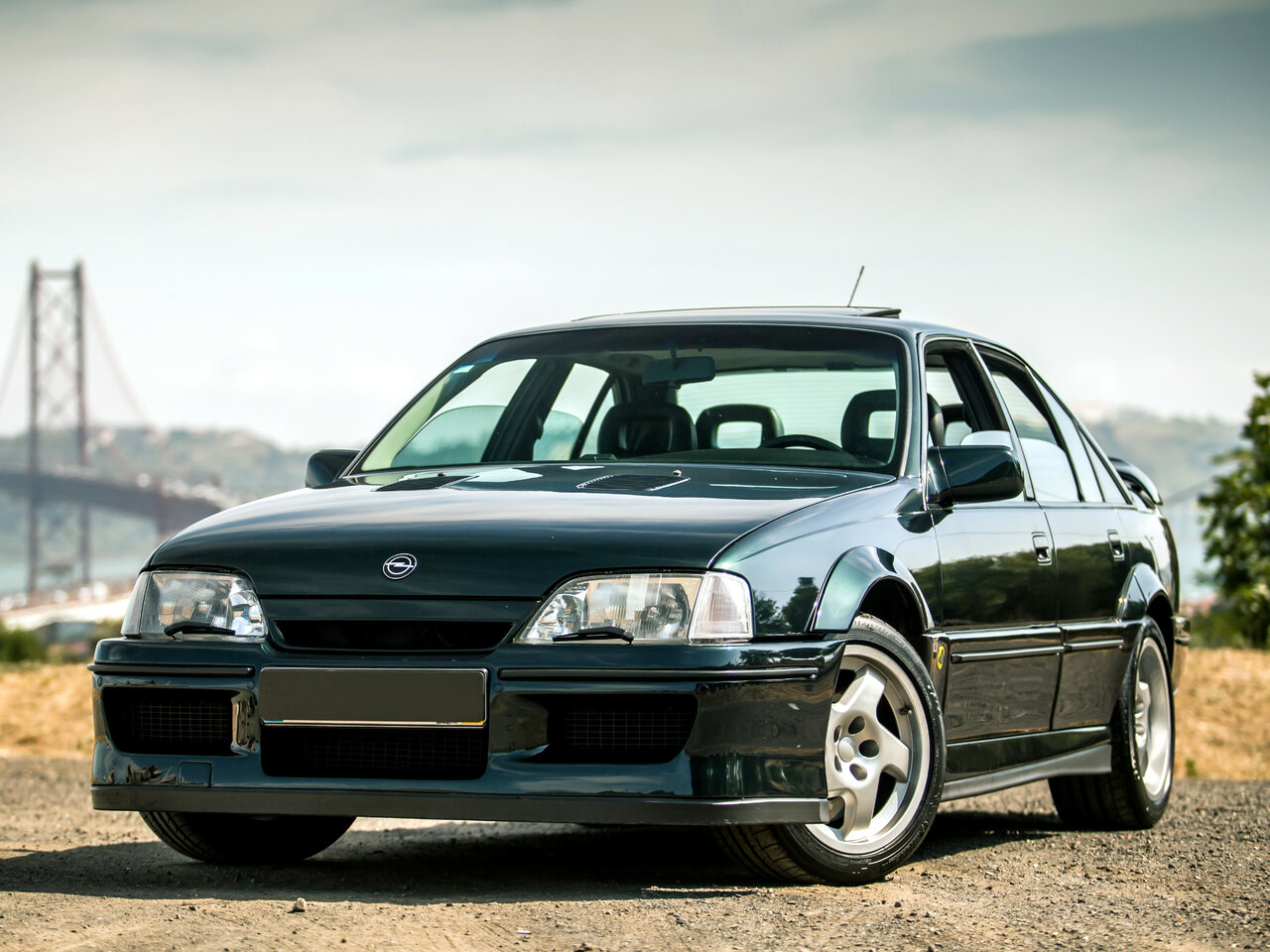 Фото Opel Lotus Omega I Седан