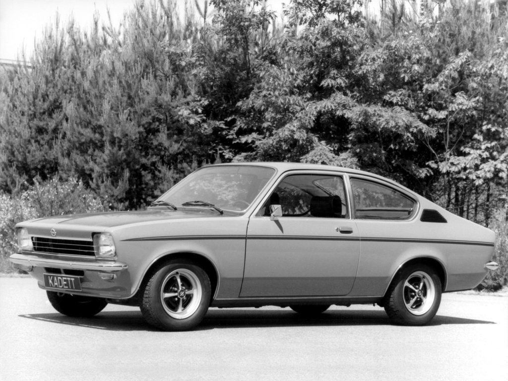 64 фото Купе Opel